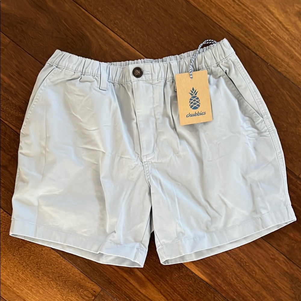 NWT Chubbies Men's Light Gray Shorts